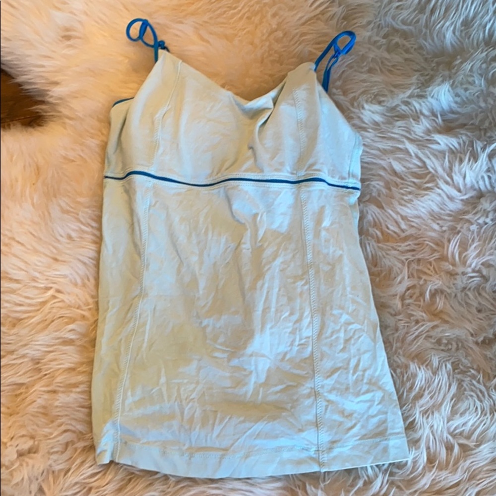 Lululemon tank